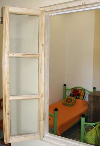 Гостевой дом Shushabandi Rooms Тбилиси Двухместный номер с 2 отдельными кроватями-9