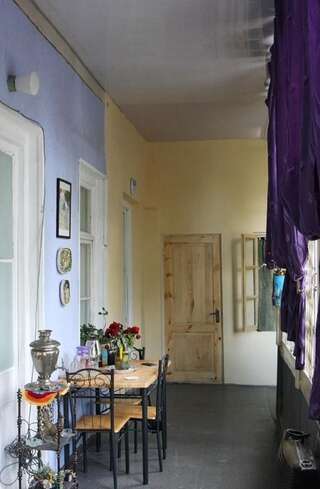 Гостевой дом Shushabandi Rooms Тбилиси Стандартный номер с кроватью размера "king-size"-4